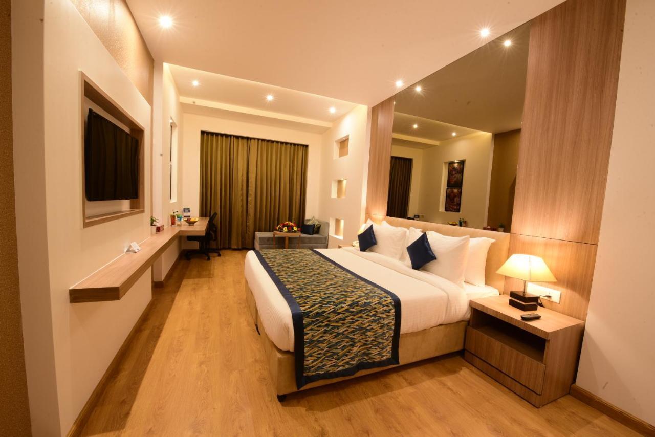 Surestay Plus By Best Western Amritszár Kültér fotó